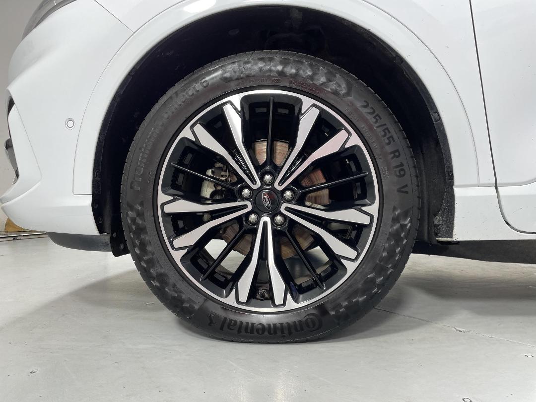 Photo '10' of Ford Escape Photo '10' of Ford Escape