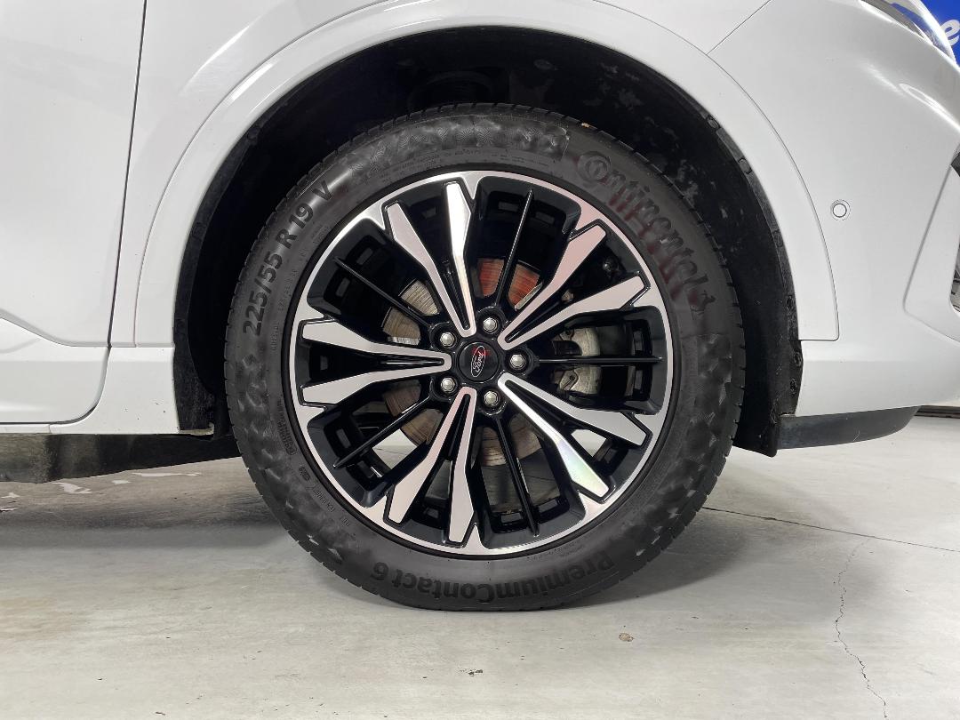 Photo '9' of Ford Escape Photo '9' of Ford Escape