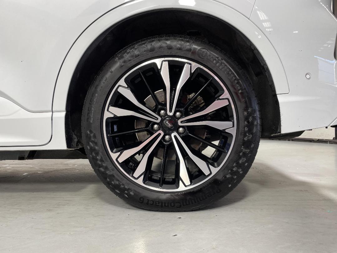 Photo '11' of Ford Escape Photo '11' of Ford Escape