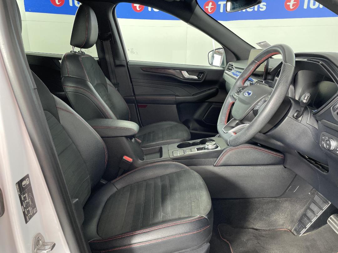 Photo '16' of Ford Escape Photo '16' of Ford Escape