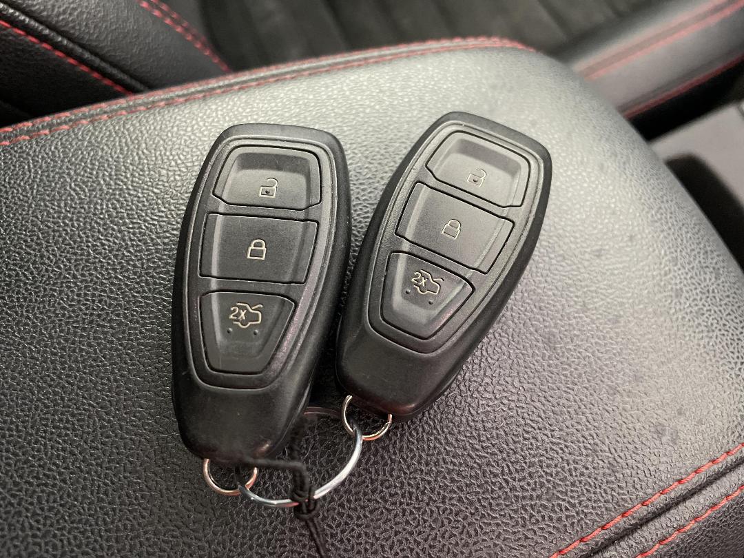 Photo '22' of Ford Escape Photo '22' of Ford Escape