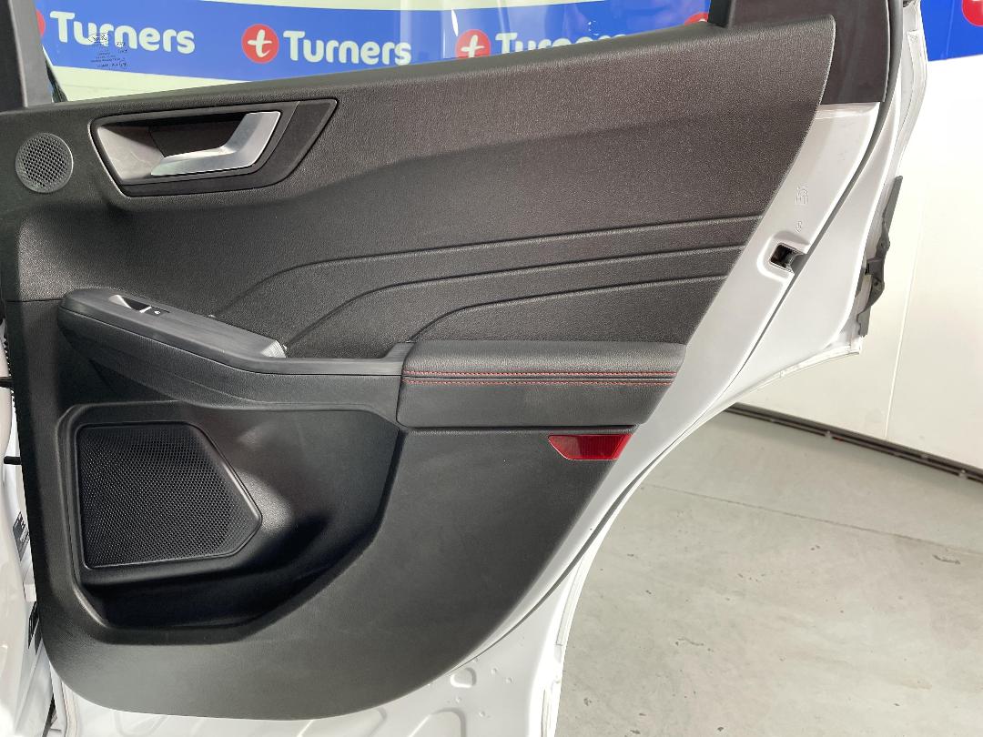 Photo '19' of Ford Escape Photo '19' of Ford Escape