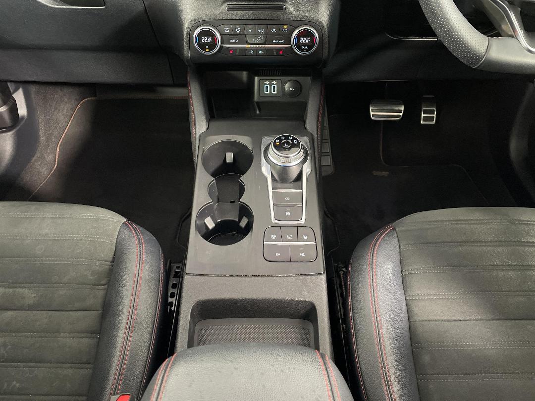 Photo '18' of Ford Escape Photo '18' of Ford Escape