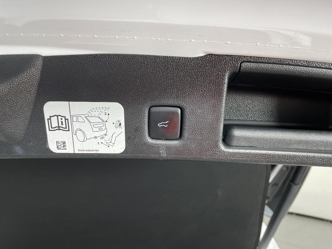 Photo '26' of Ford Escape Photo '26' of Ford Escape