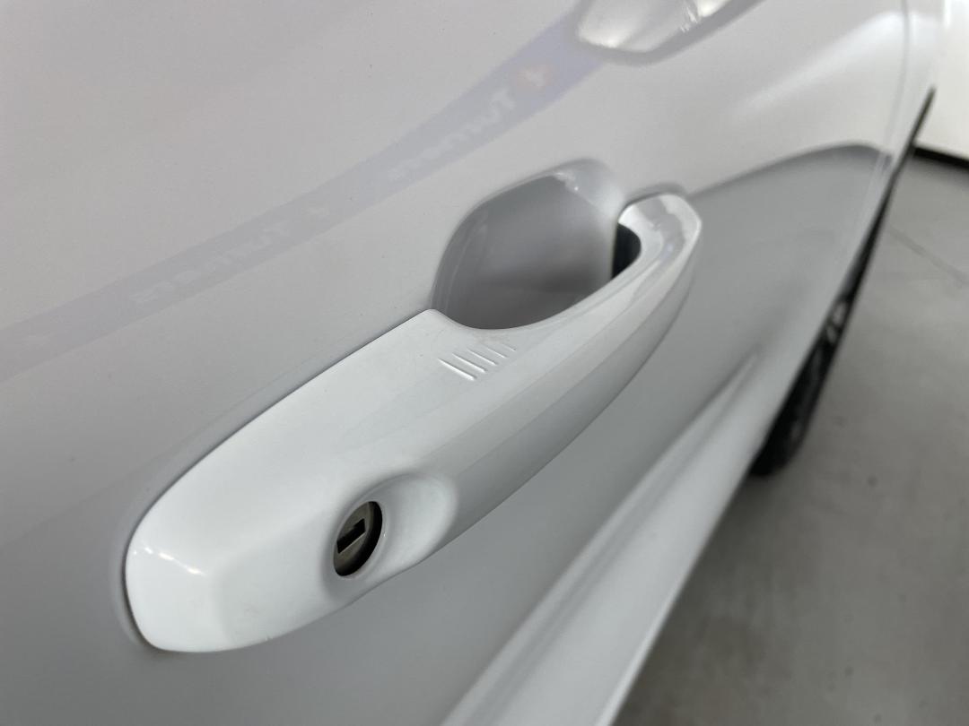 Photo '29' of Ford Escape Photo '29' of Ford Escape