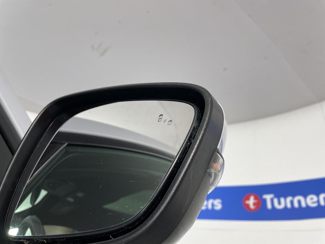 Photo '30' of Ford Escape Photo '30' of Ford Escape