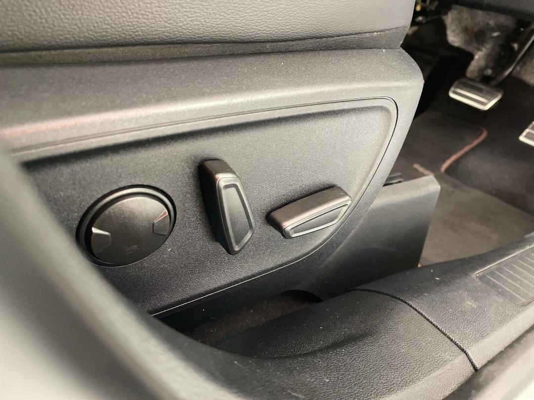 Photo '32' of Ford Escape Photo '32' of Ford Escape