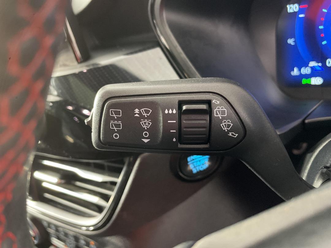 Photo '40' of Ford Escape Photo '40' of Ford Escape