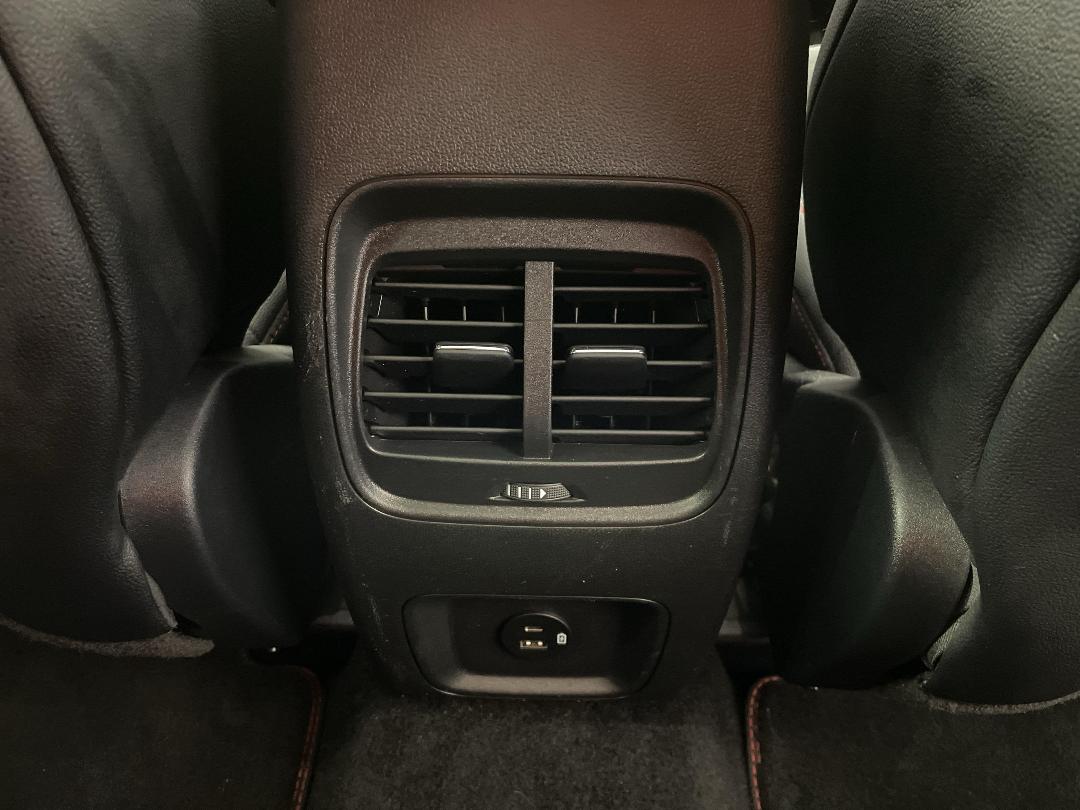 Photo '43' of Ford Escape Photo '43' of Ford Escape