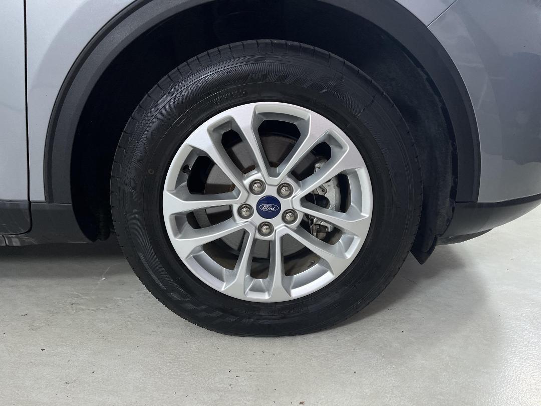 Photo '9' of Ford Escape