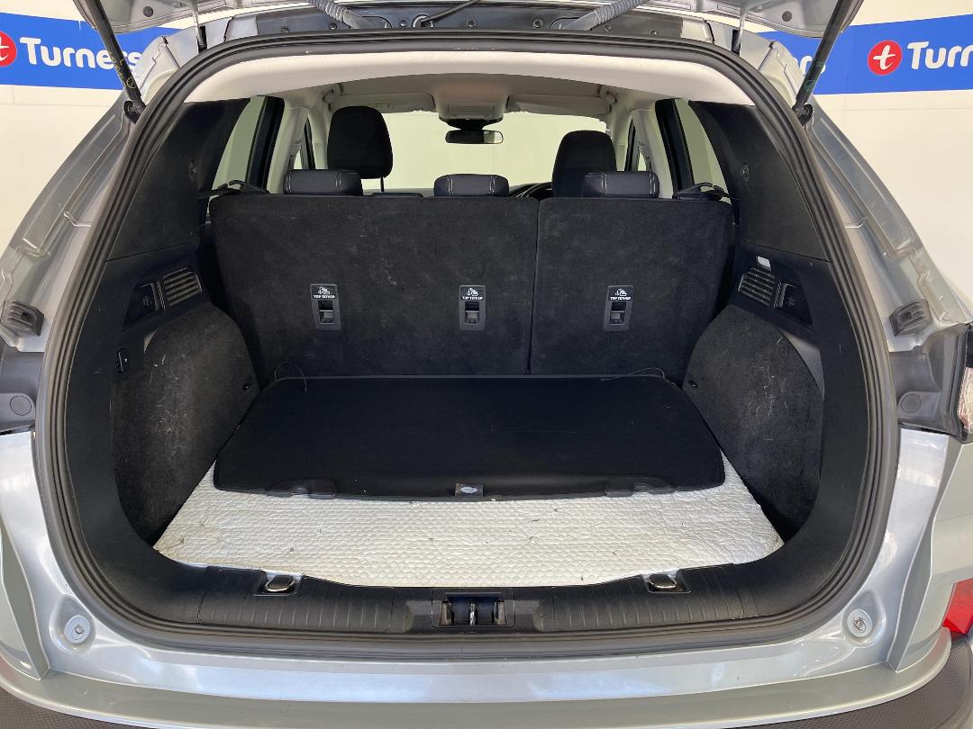 Photo '14' of Ford Escape