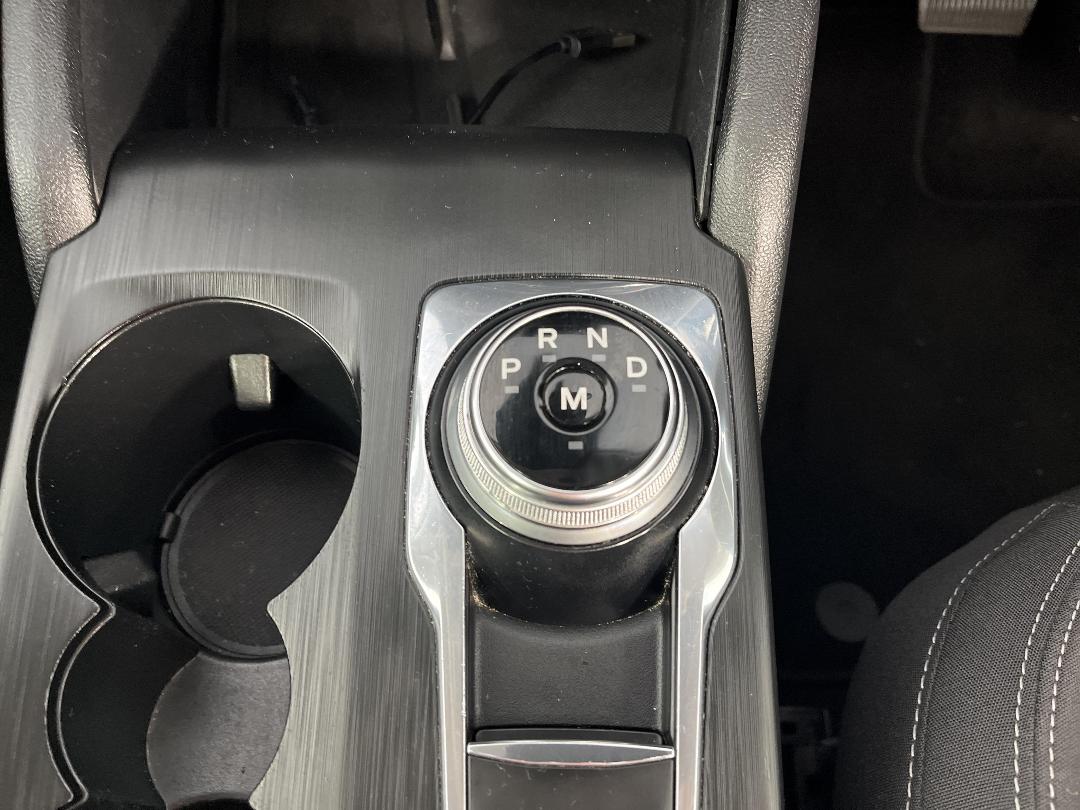 Photo '18' of Ford Escape