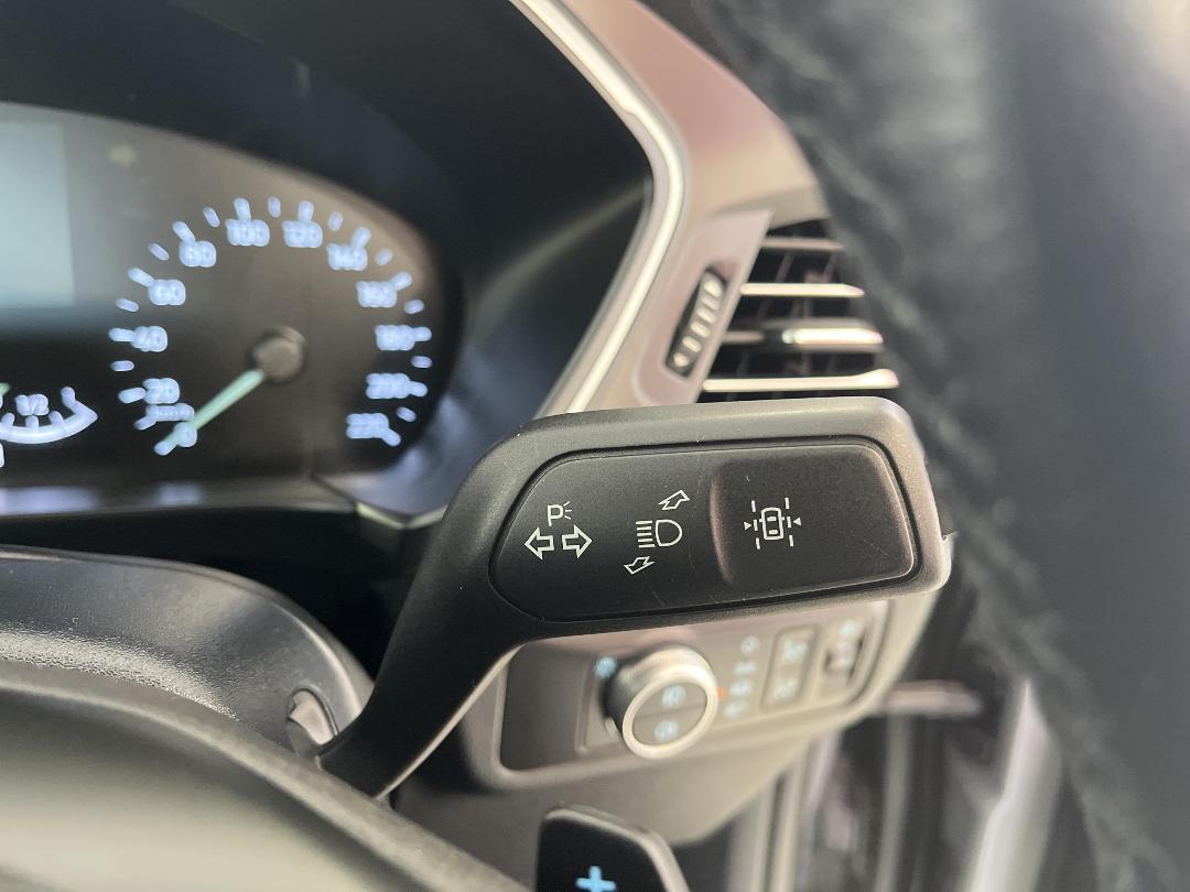 Photo '26' of Ford Escape