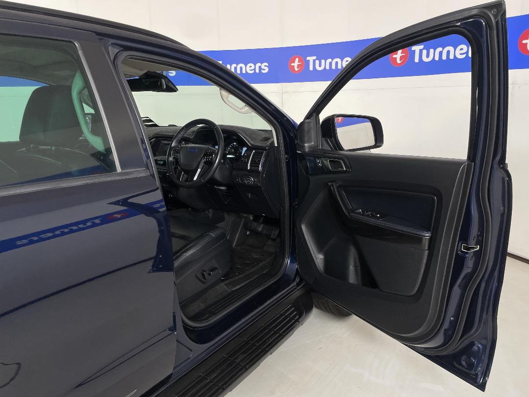 Photo '15' of Ford Everest