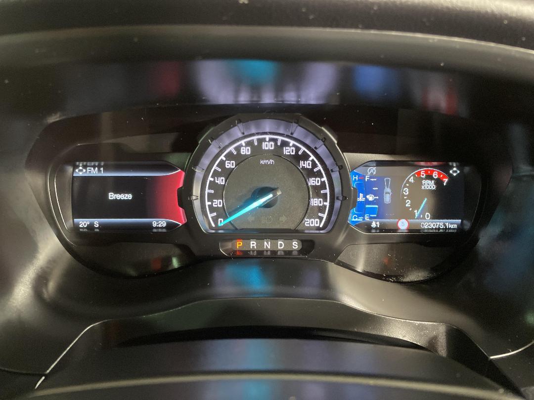 Photo '21' of Ford Everest