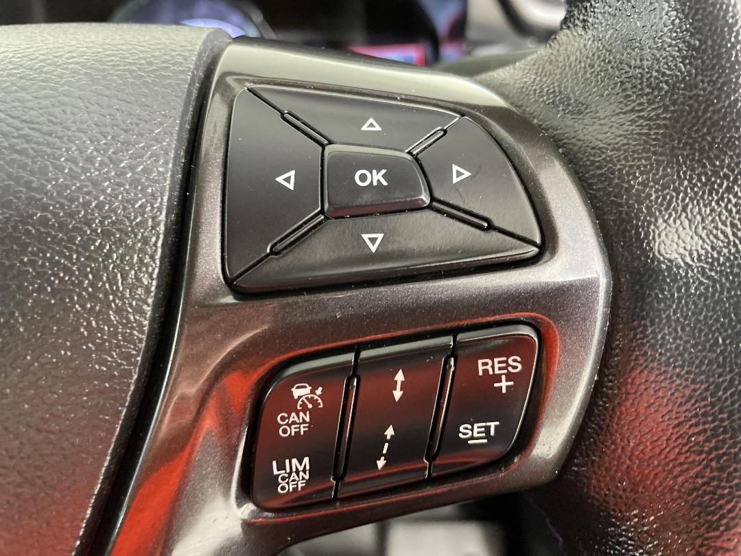 Photo '25' of Ford Everest