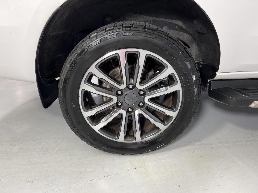 Photo '12' of Ford Everest