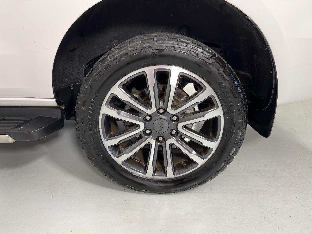 Photo '11' of Ford Everest