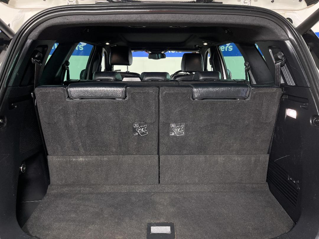 Photo '33' of Ford Everest