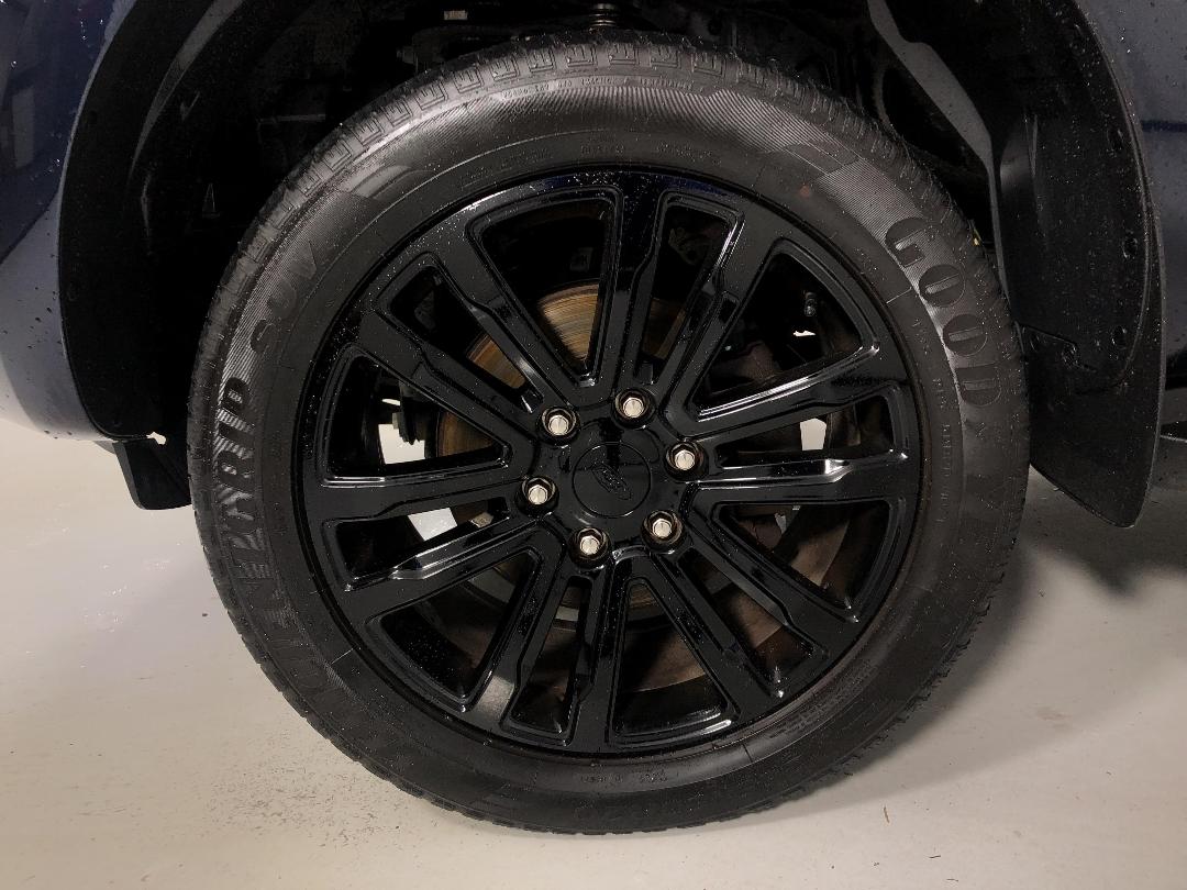 Photo '10' of Ford Everest Photo '10' of Ford Everest