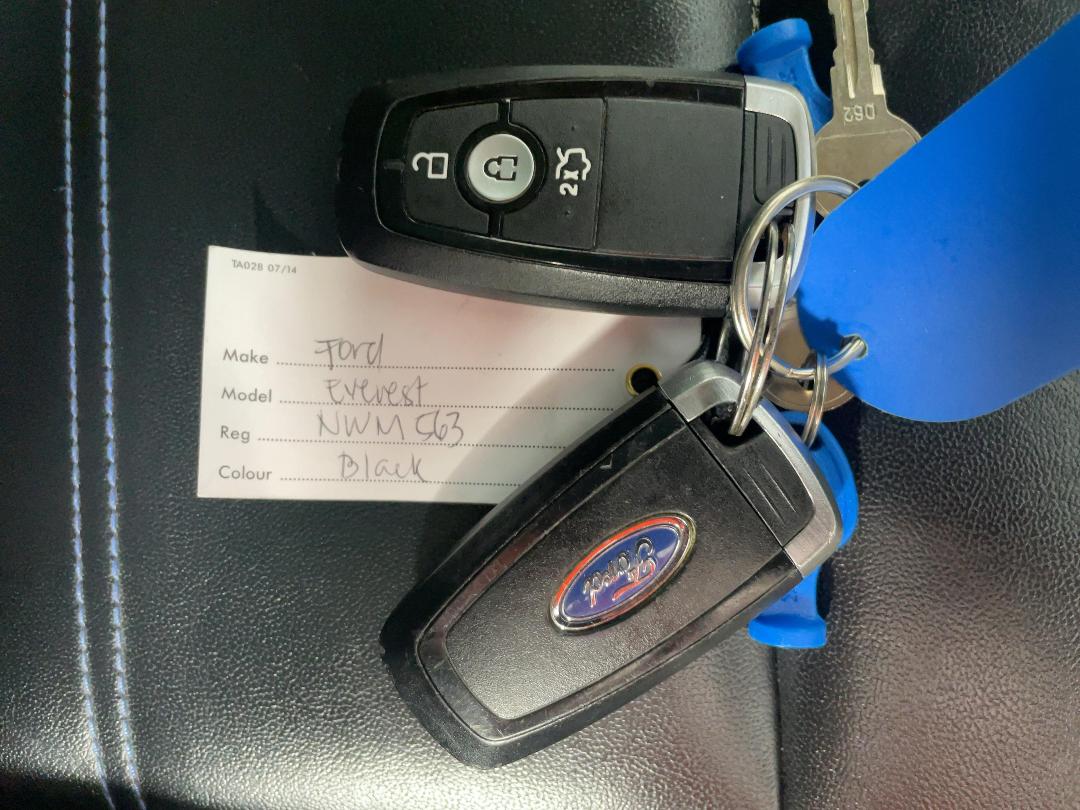 Photo '22' of Ford Everest Photo '22' of Ford Everest