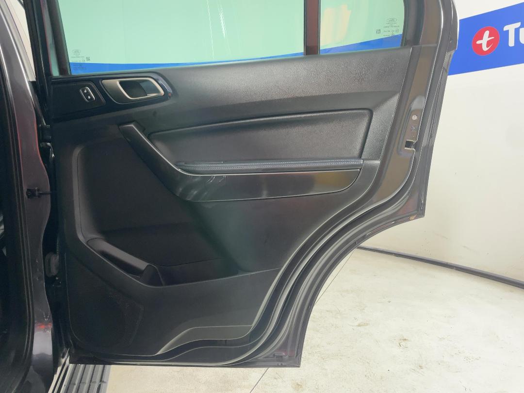 Photo '19' of Ford Everest Photo '19' of Ford Everest