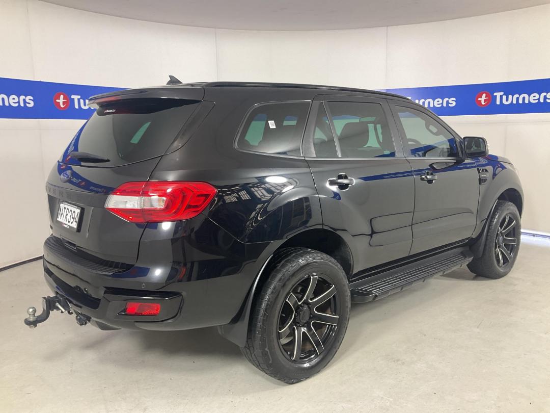 Photo '7' of Ford Everest