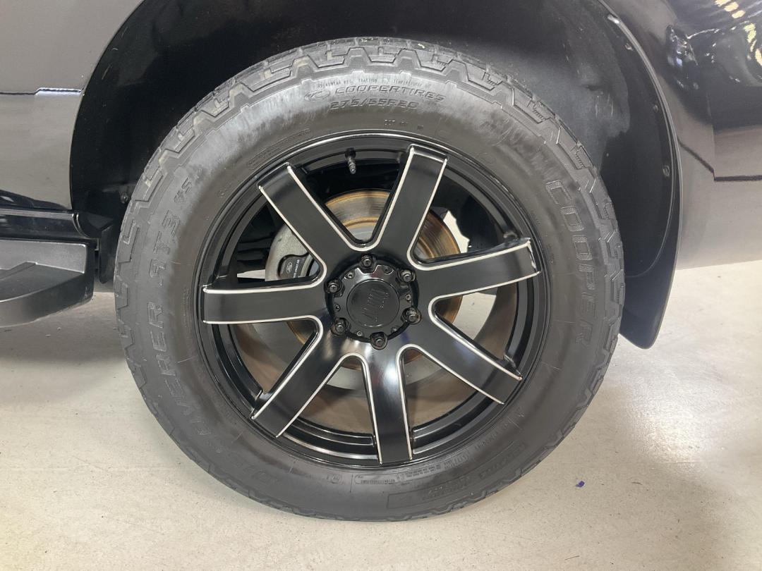 Photo '11' of Ford Everest