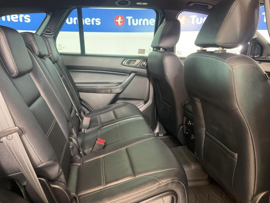 Photo '20' of Ford Everest