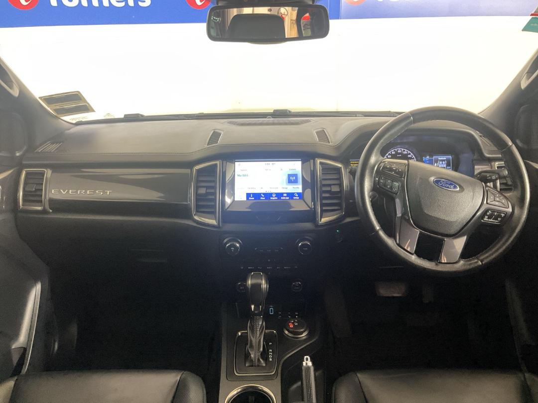 Photo '17' of Ford Everest