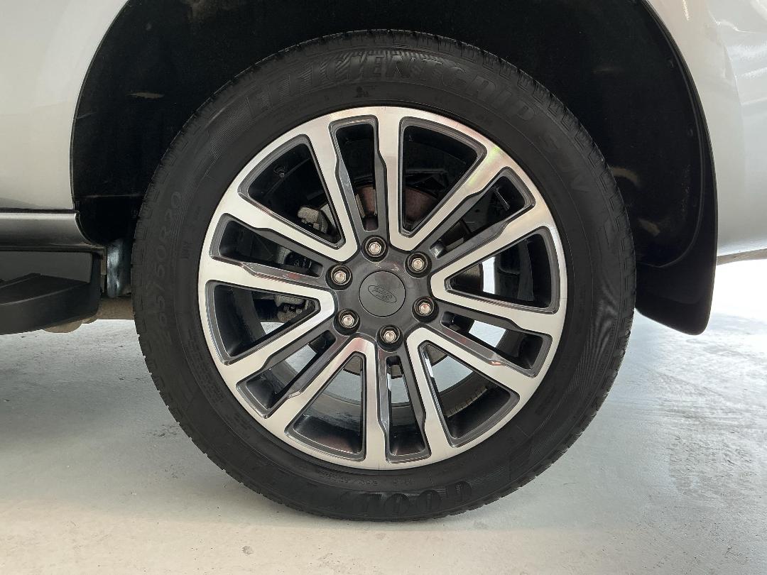 Photo '11' of Ford Everest Photo '11' of Ford Everest