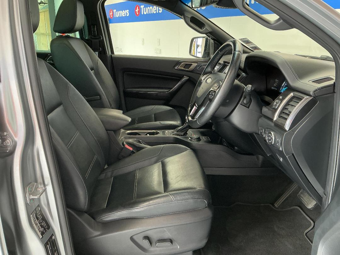 Photo '16' of Ford Everest Photo '16' of Ford Everest