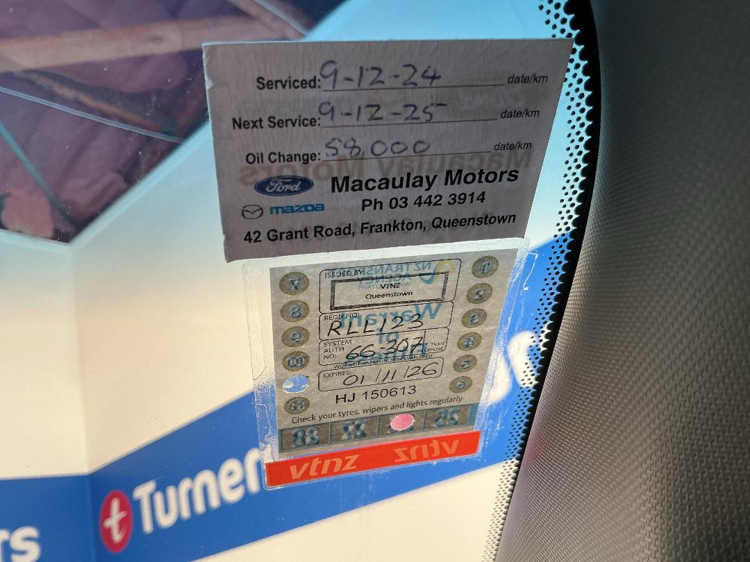 Photo '26' of Ford Everest Photo '26' of Ford Everest