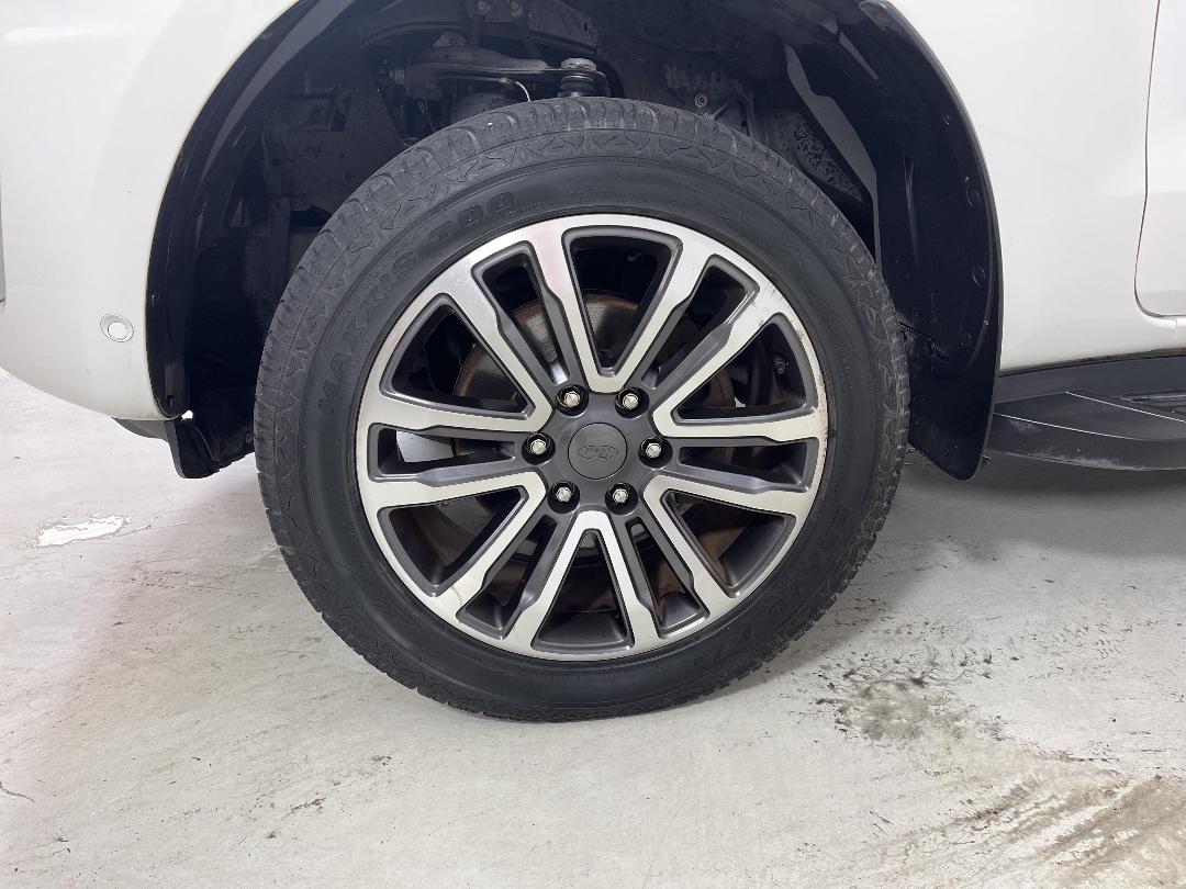 Photo '10' of Ford Everest