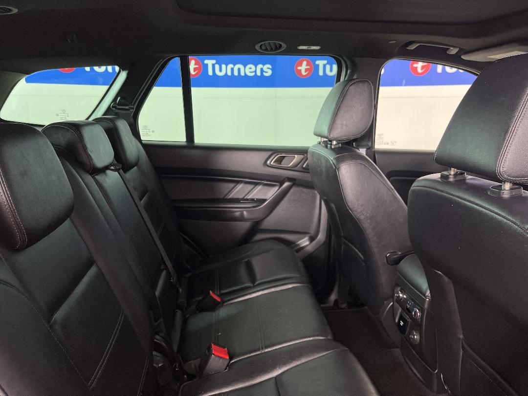 Photo '20' of Ford Everest