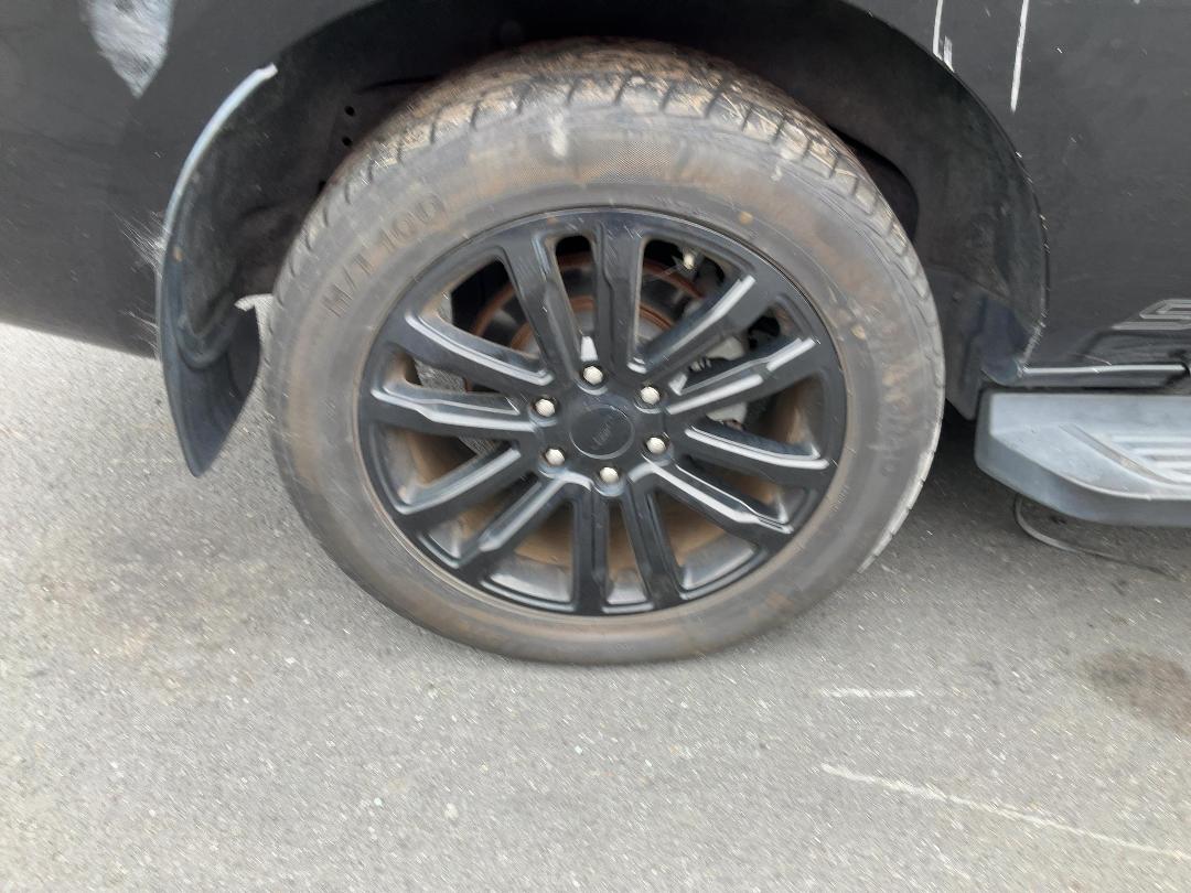 Photo '9' of Ford Everest Sport