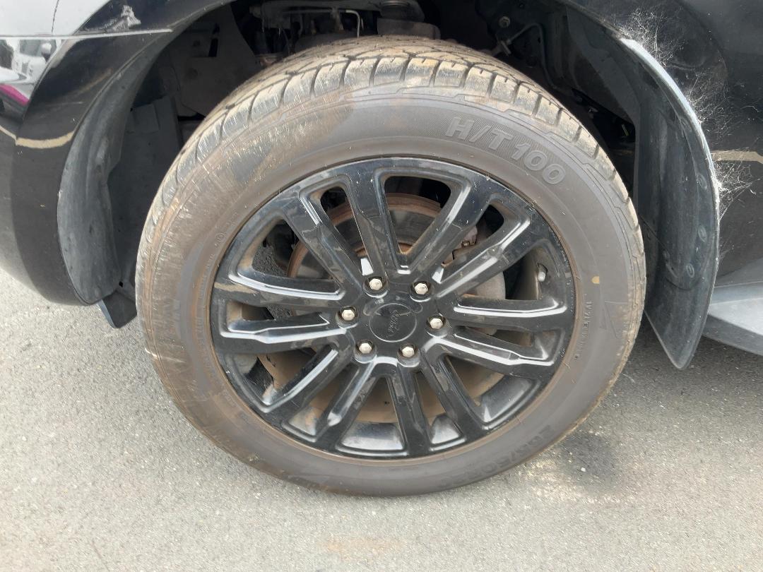 Photo '11' of Ford Everest Sport