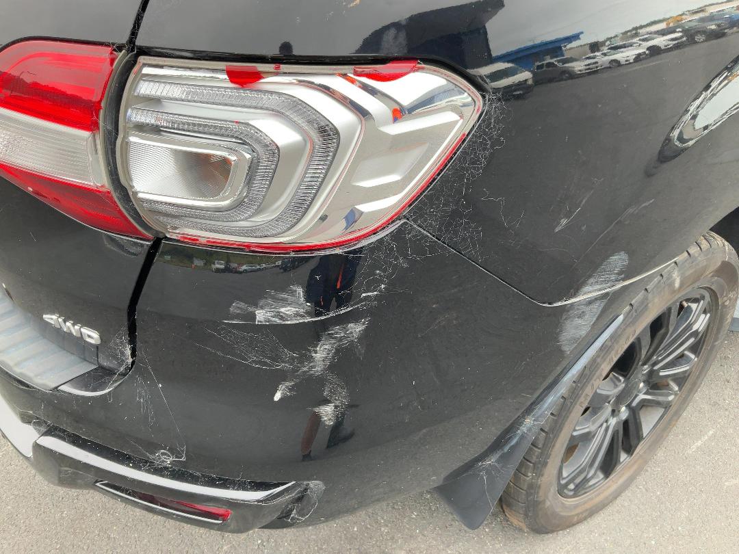 Photo '13' of Ford Everest Sport