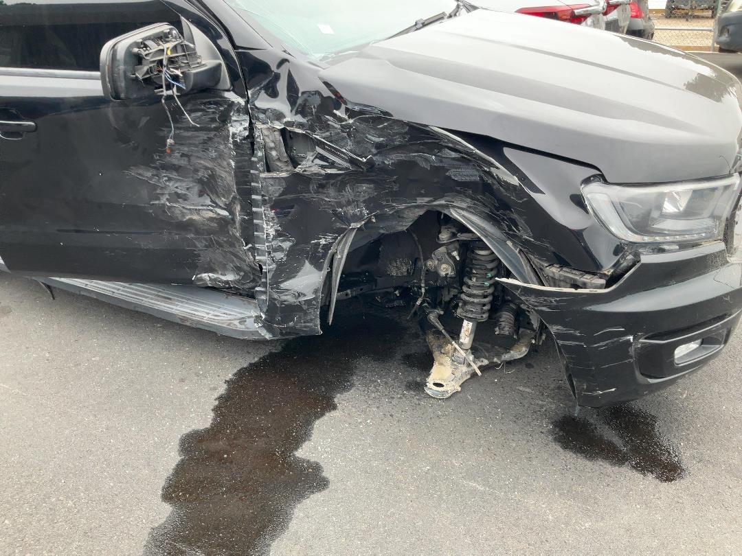 Photo '15' of Ford Everest Sport