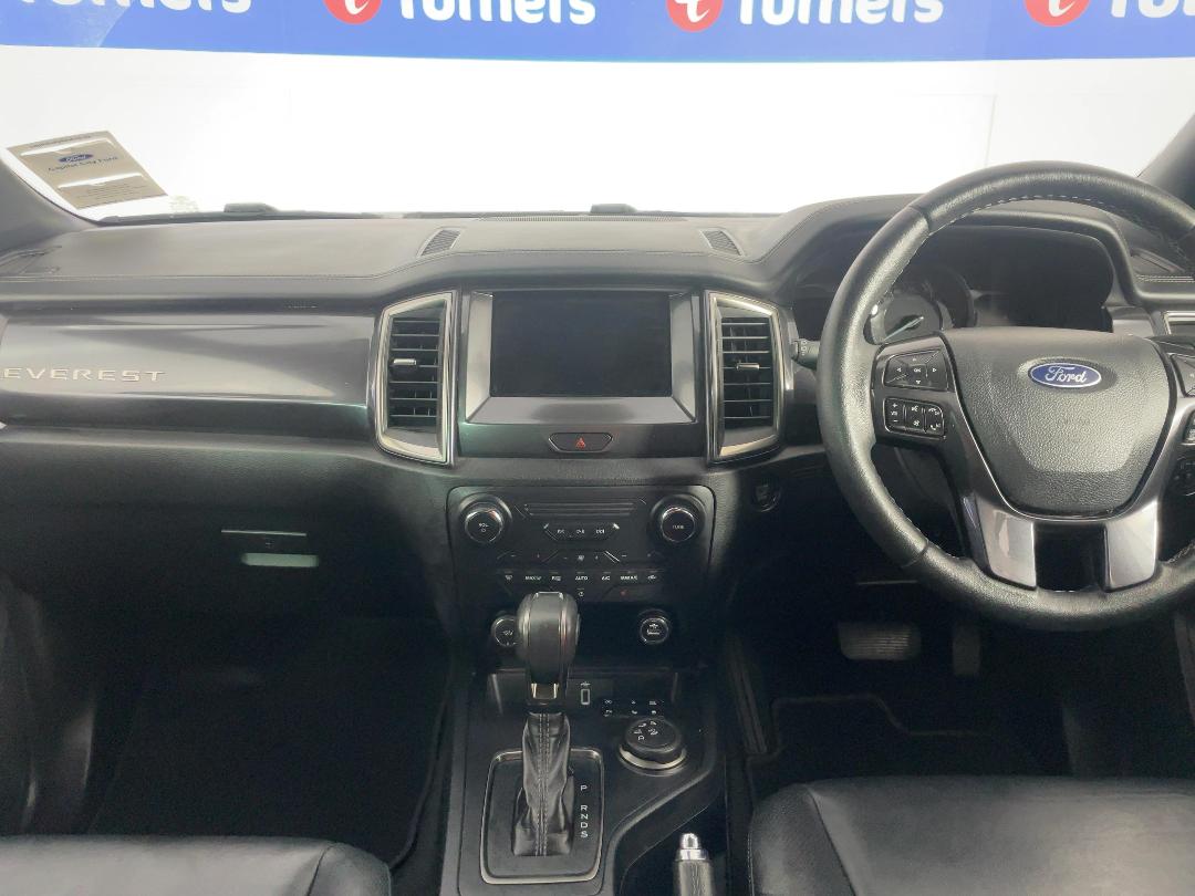 Photo '17' of Ford Everest