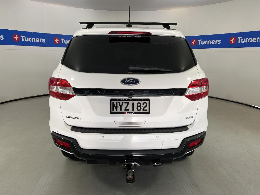 Photo '6' of Ford Everest