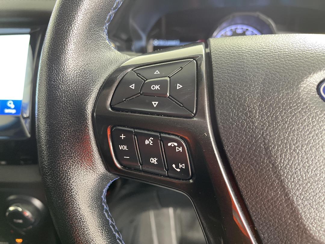 Photo '24' of Ford Everest