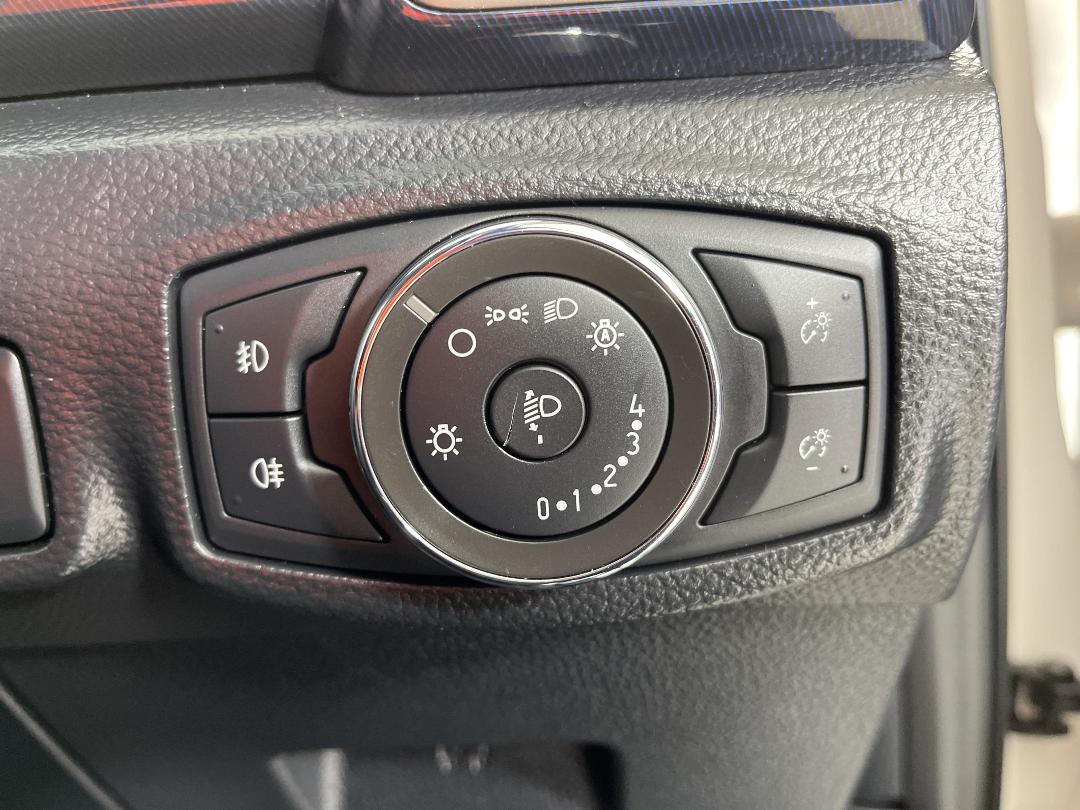 Photo '26' of Ford Everest