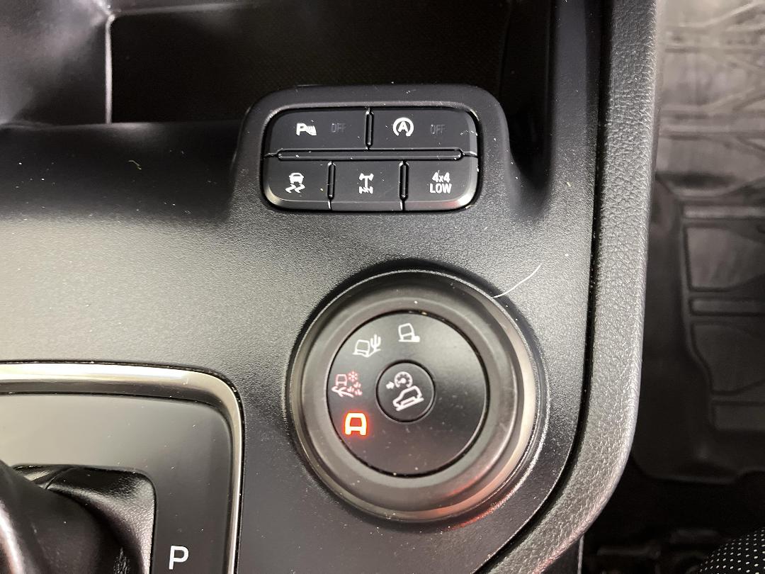 Photo '28' of Ford Everest