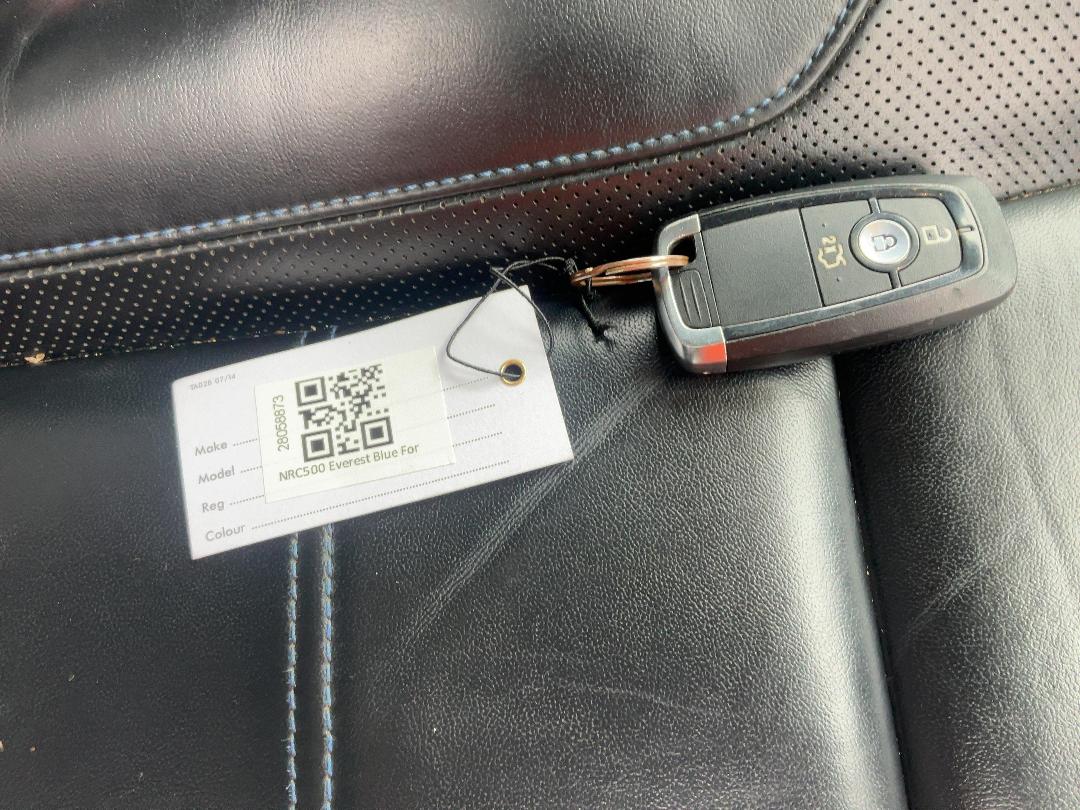 Photo '14' of Ford Everest Sport