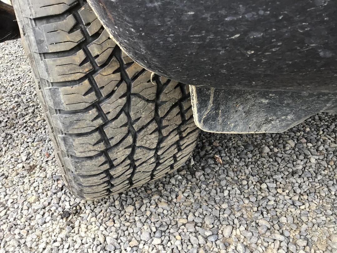 Photo '9' of Ford Everest Sport