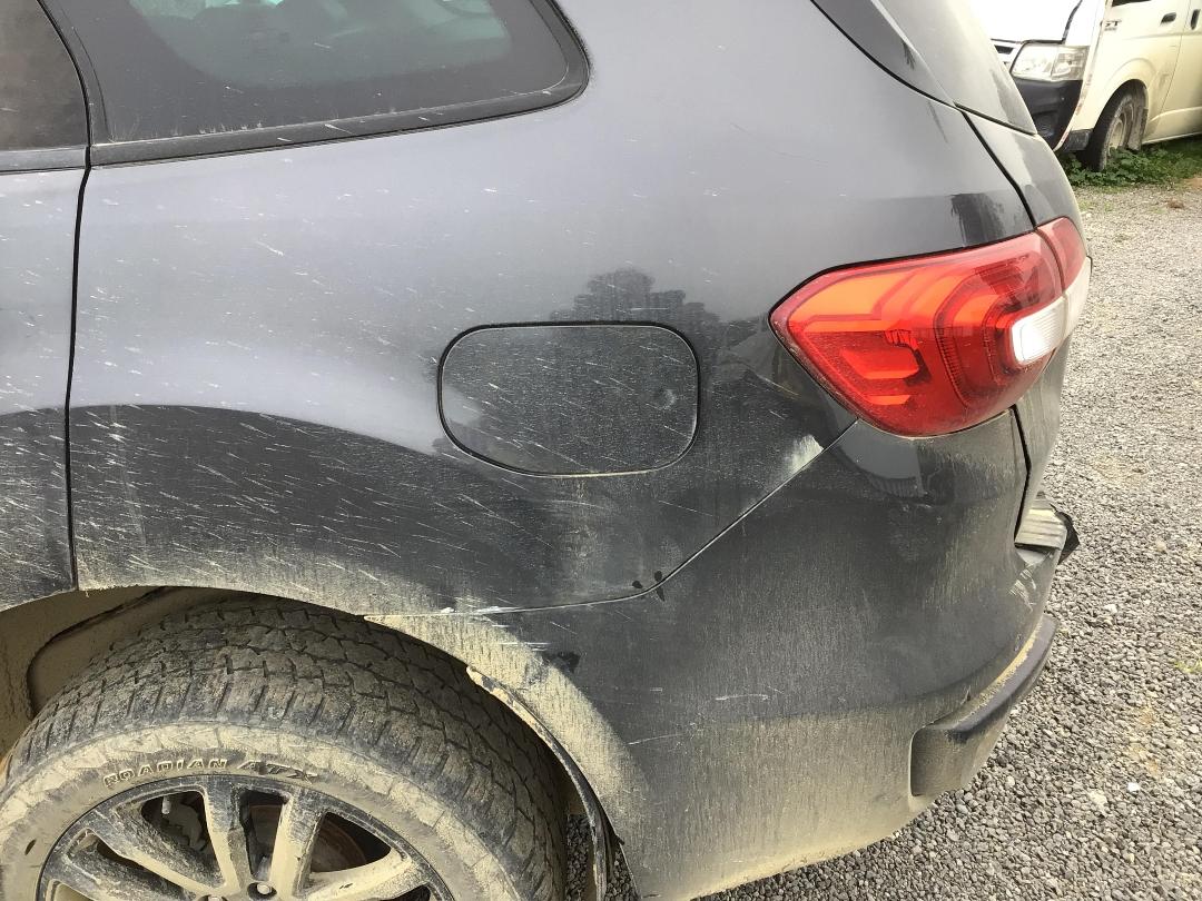 Photo '7' of Ford Everest Sport