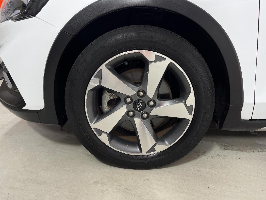 Photo '10' of Ford Focus