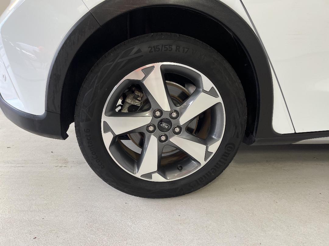 Photo '12' of Ford Focus