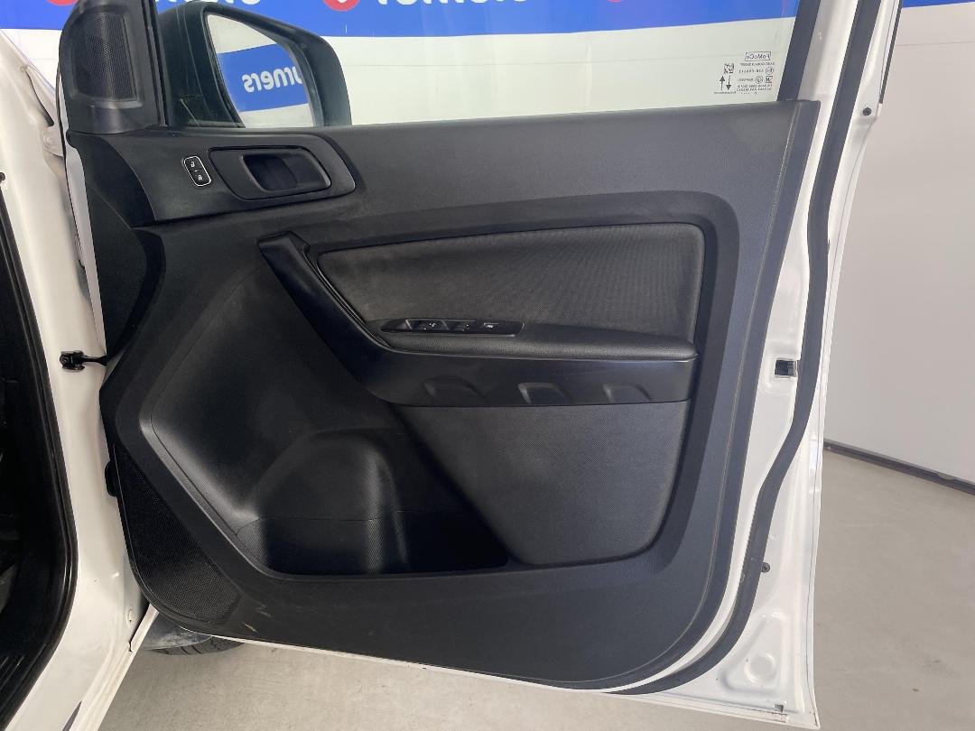 Photo '13' of Ford Ranger XL Double CAB W/S Photo '13' of Ford Ranger XL Double CAB W/S